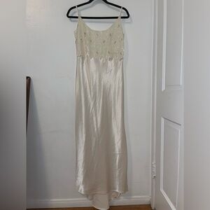 White Dress Size 6
